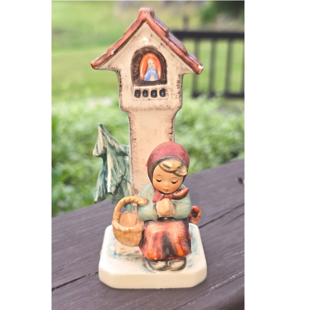 Vintage Goebel Hummel Figurine "Waysides Devotion" #28/II TMK-6